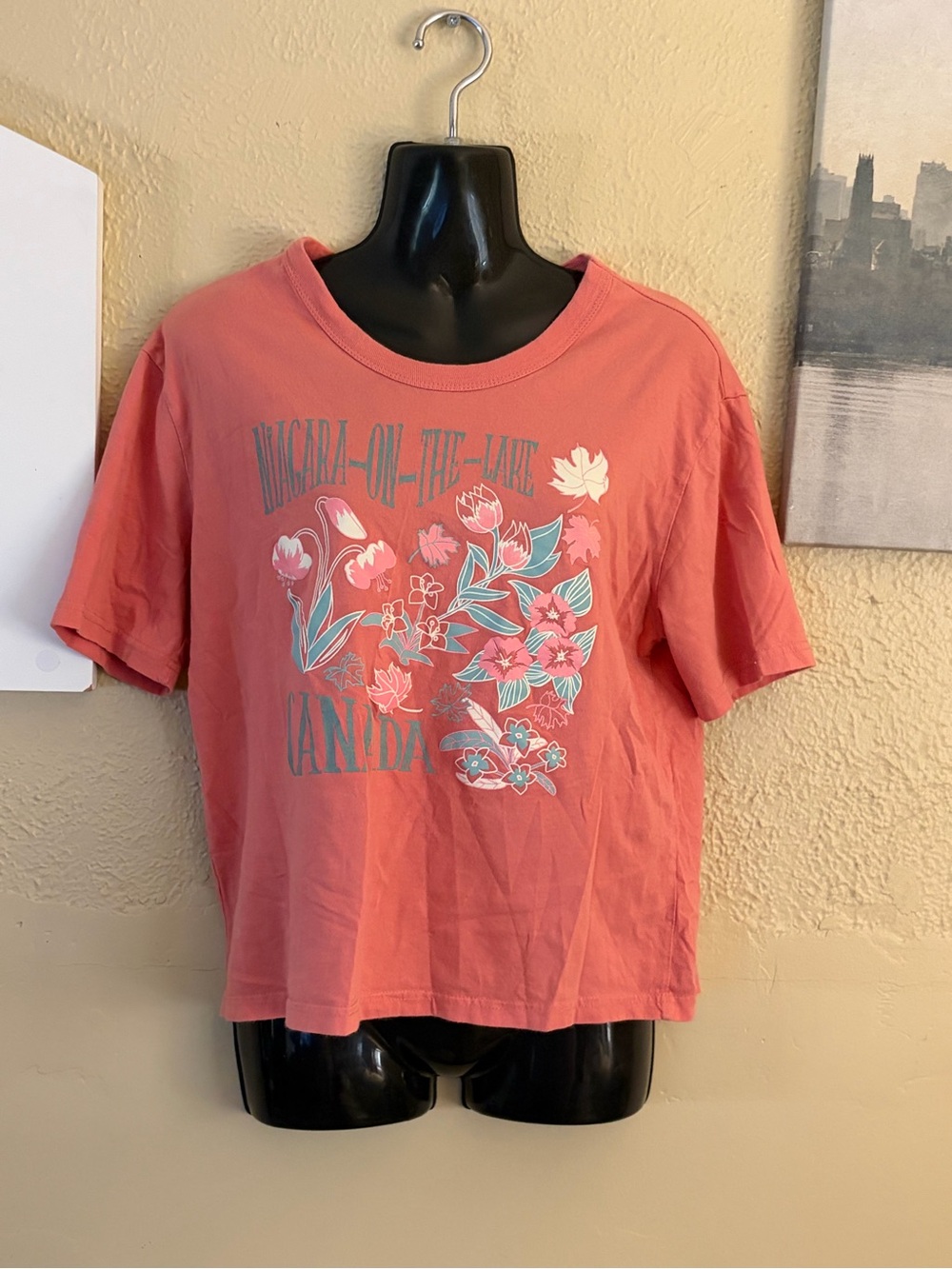Coral Floral Graphic Short Sleeve Tee - Niagara-on-the-Lake
